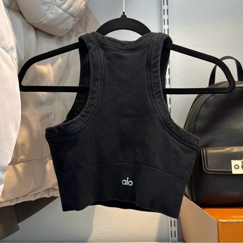ALO Yoga Sleek Black Crop Top